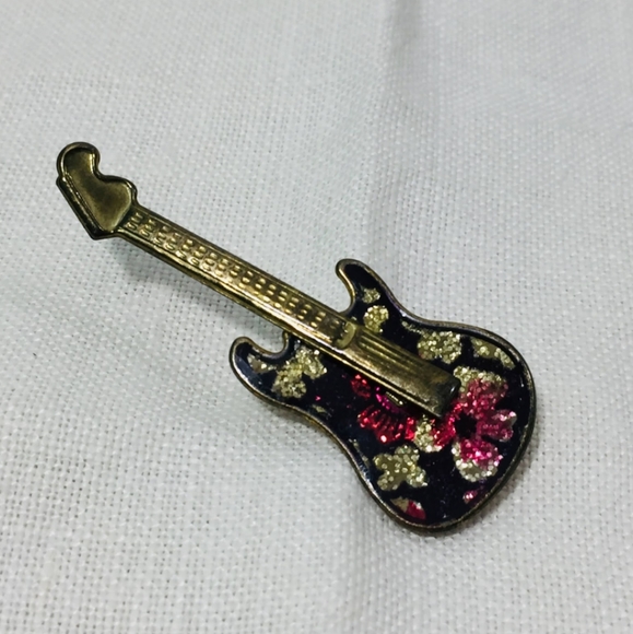 ❌ SOLD ❌Vintage, Guitar Brooch circa 1979. - Picture 6 of 9